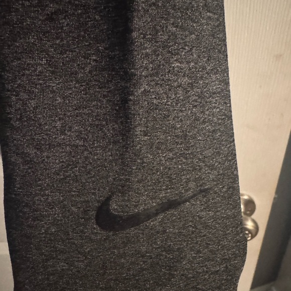 Nike Charcoal Leggings - Picture 2 of 4